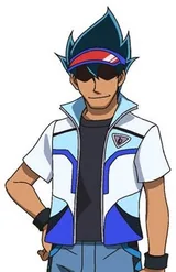 立津手トウマ