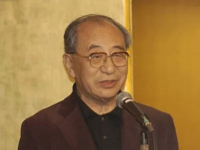 辻真先