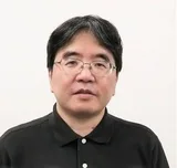 西片康人