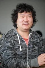石山智之