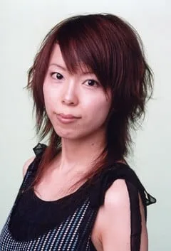 中川里江