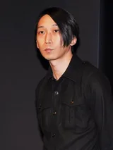 野末武志