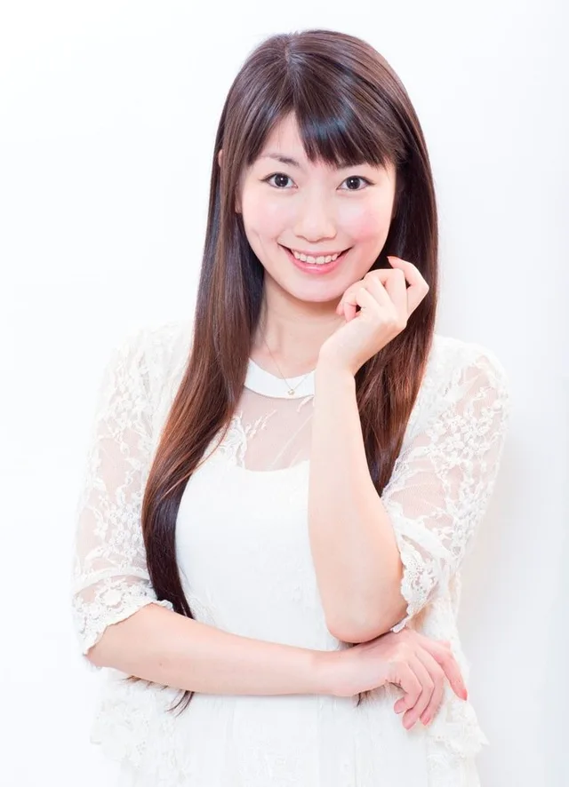 中津真莉