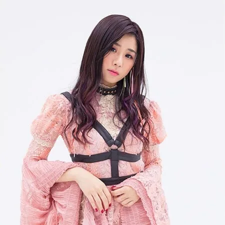 笹镰里须子