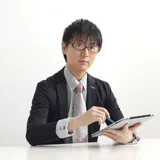 糸曾贤志
