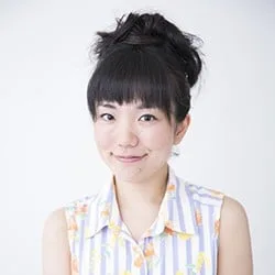 塙真奈美