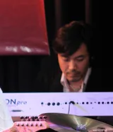 堀向直之