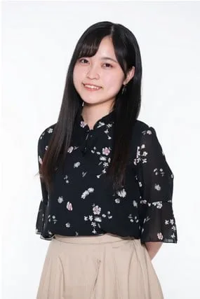 日原步美