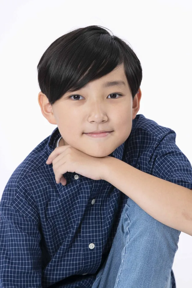 楠见晴之介